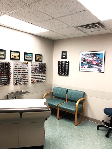 More Photos Of 21135 Whitfield Pl, Sterling Medical For Lease