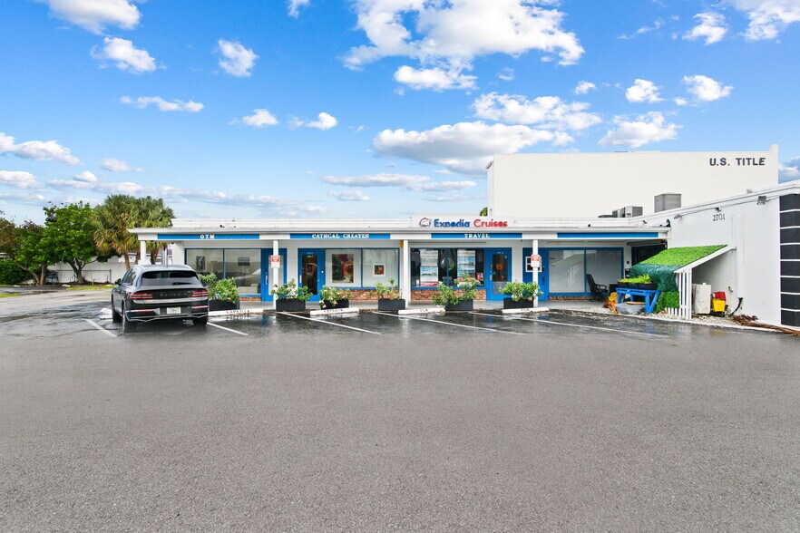 More Photos Of 2701-2709 E Oakland Park Blvd, Fort Lauderdale Storefront Retail Office For Lease