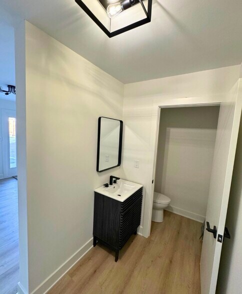 More Photos Of 231 S Rangeline Rd, Carmel Loft Creative Space For Lease