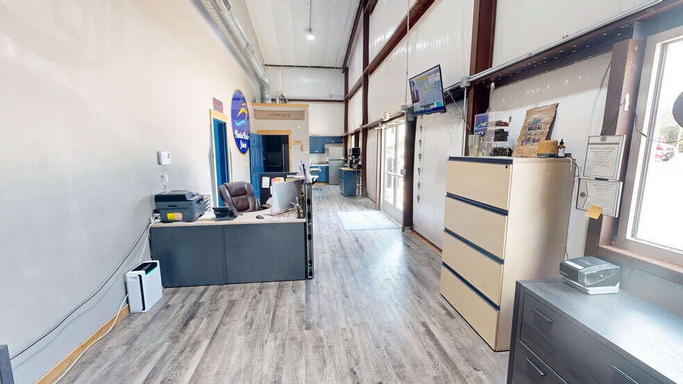 More Photos Of 195 N Highway 62, Rogers Warehouse For Sale