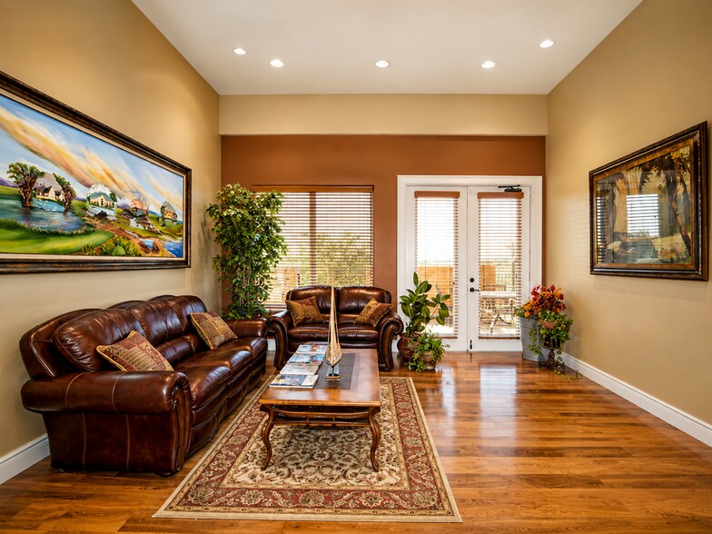 More Photos Of 20624 Hwy 1431, Lago Vista Office For Sale