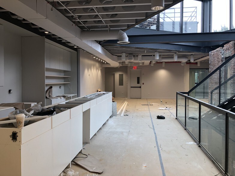 More Photos Of 839 Broadway, Brooklyn Freestanding For Lease
