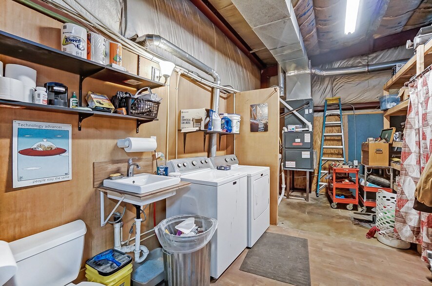 More Photos Of 3245 Piqua Troy Rd, Troy Light Distribution For Sale