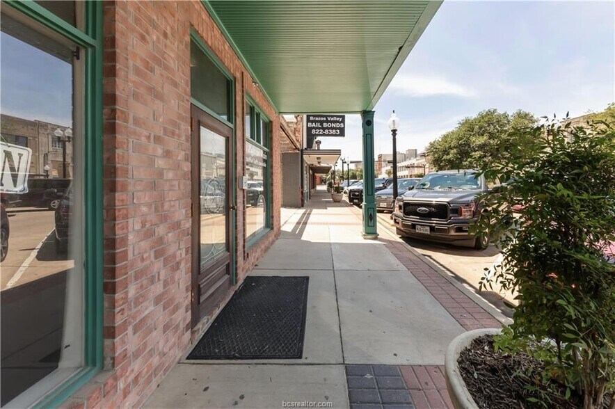 More Photos Of 209 North Main St, Bryan Land For Sale