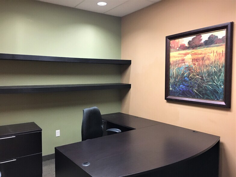 More Photos Of 39249 Leopard St, Palm Desert Coworking Space