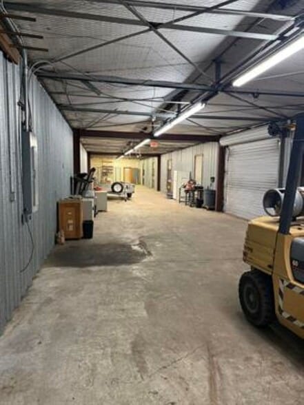 More Photos Of 807 Seaboard St, Myrtle Beach Industrial For Lease