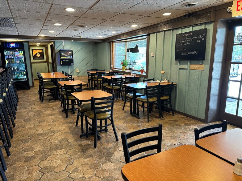 More Photos Of 89 E Grand Ave, Fox Lake Restaurant For Sale