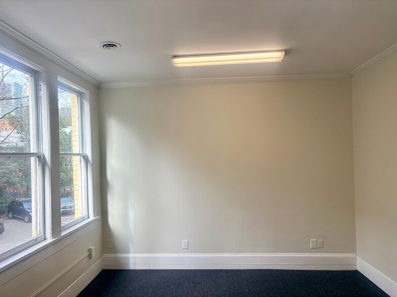 More Photos Of 214 Ponce de Leon Ave NE, Atlanta Restaurant For Lease