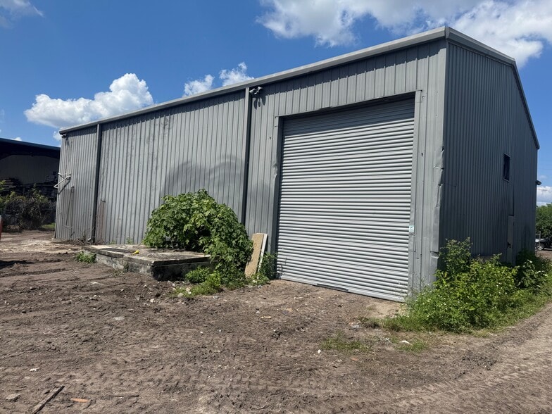 More Photos Of 3110 38th St, Orlando Warehouse For Sale