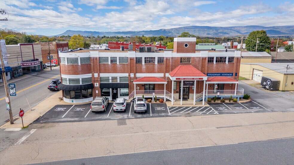 Primary Photo Of 406 W Spotswood Trl, Elkton Storefront For Sale