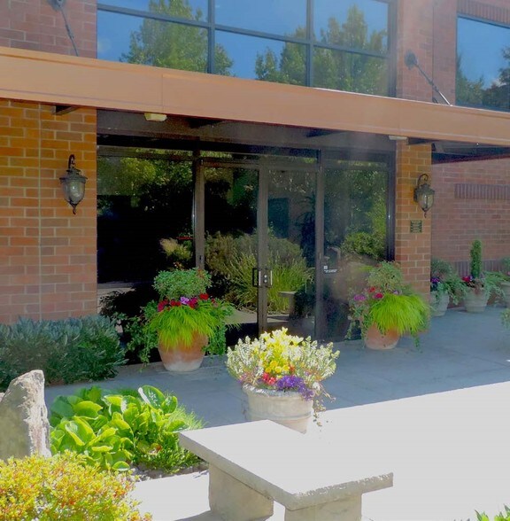 More Photos Of 625 4th Ave, Kirkland Office For Lease