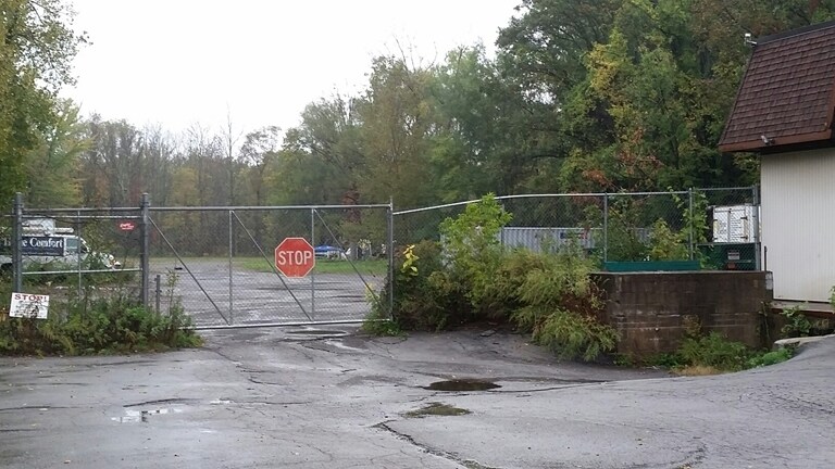 More Photos Of 170 Jefferson Rd, Rochester Freestanding For Lease