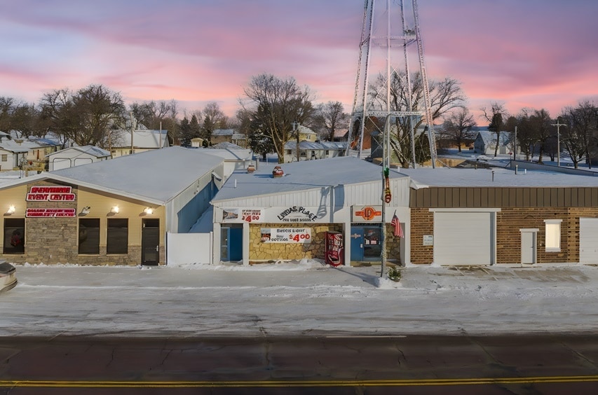 More Photos Of 236 E Maine St, Amboy Specialty For Sale