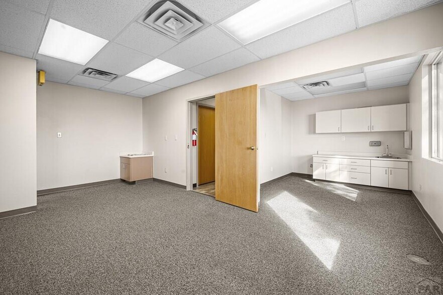 More Photos Of 19 E Abarr Dr, Pueblo Office For Lease