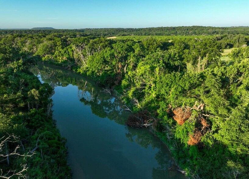 More Photos Of half-Diamond 'D' Ranch, Killeen Land For Sale