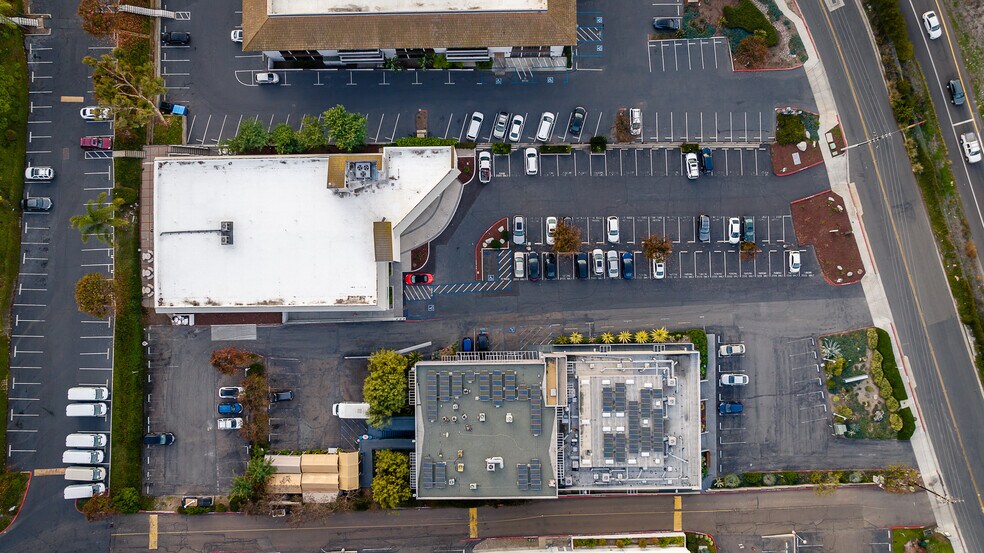 More Photos Of 2555 Camino del Rio S, San Diego Office For Lease