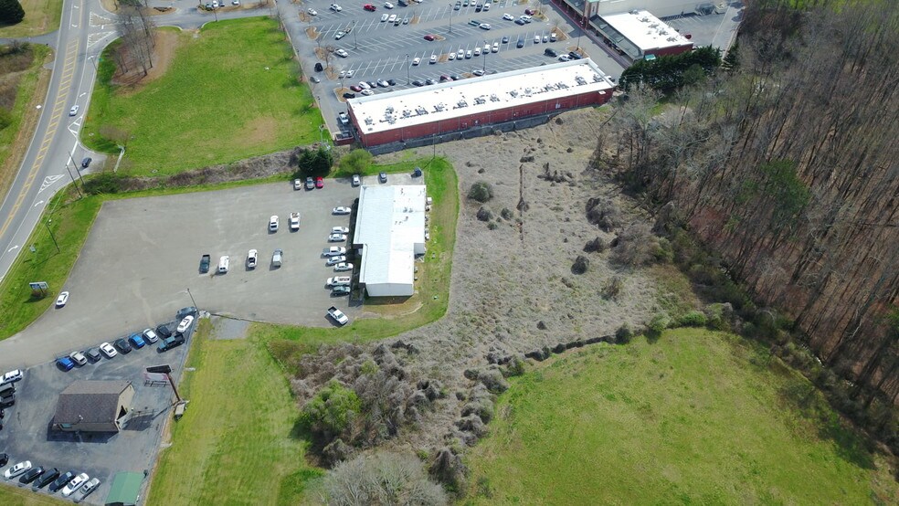 More Photos Of 12400 Cumming Hwy, Canton Restaurant For Lease