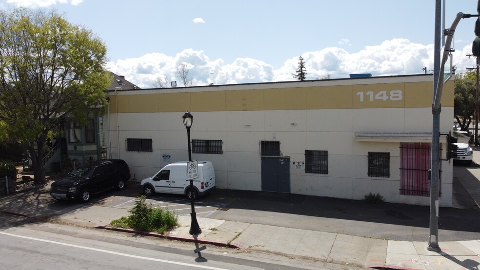 More Photos Of 1148 E San Antonio St, San Jose Warehouse For Sale