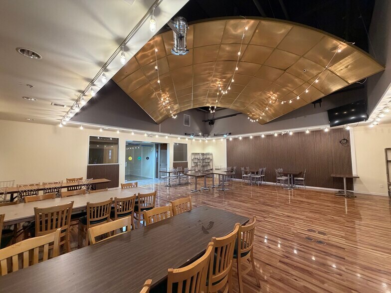 More Photos Of 11354 White Rock Rd, Rancho Cordova Showroom For Sale