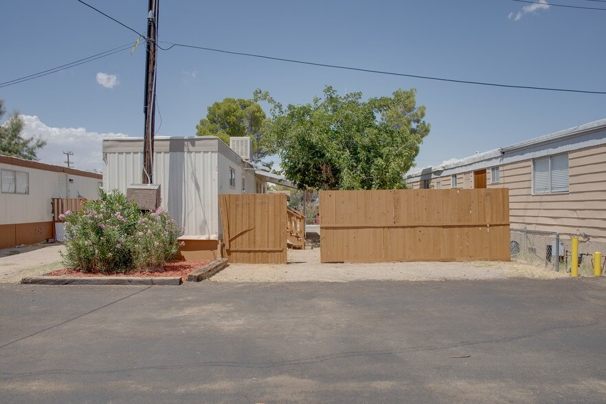 More Photos Of 535 W Atkins Ave, Ridgecrest Manufactured Housing Mobile Home Park For Sale