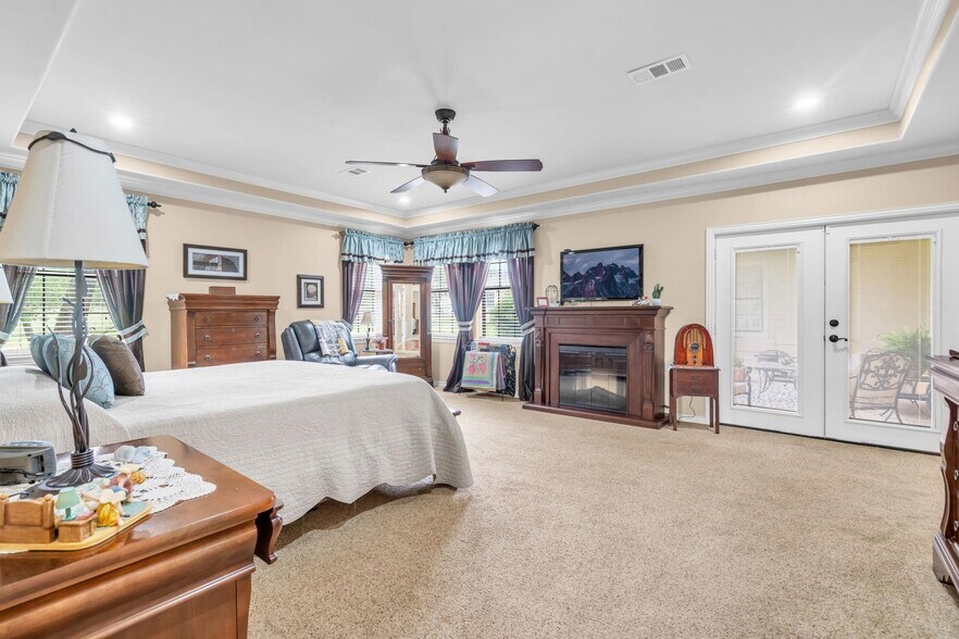 More Photos Of 103 Roundabout Ln, Huntsville Specialty For Sale