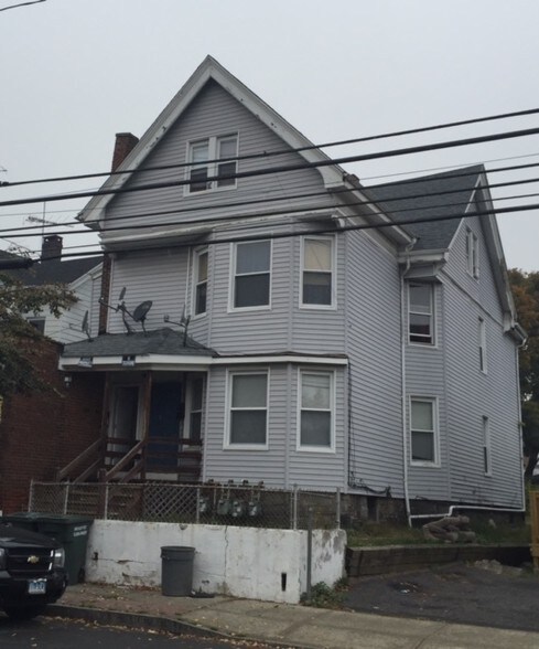 More Photos Of 1507-1529 Stratford Ave, Bridgeport Storefront Retail Residential For Lease