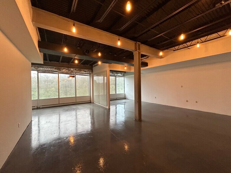 More Photos Of 2300 Montana Ave, Cincinnati Office For Lease