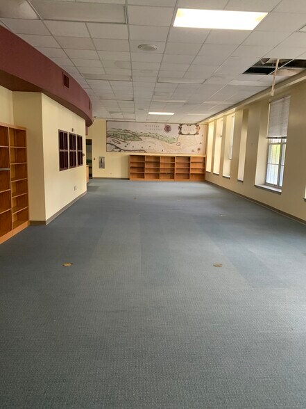 More Photos Of 711 Pinckney St, Mc Clellanville Specialty For Lease