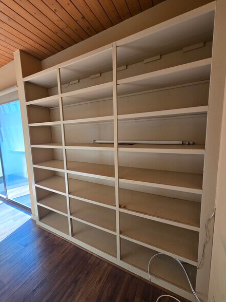 More Photos Of 2439 S Kihei Rd, Kihei Freestanding For Lease