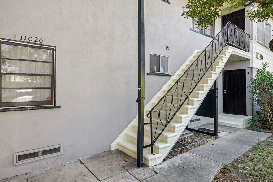 More Photos Of 11020-11028 Venice Blvd, Culver City Apartments For Sale