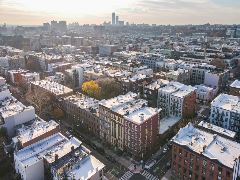 More Photos Of 746 Park Ave, Hoboken Storefront Retail Residential For Lease