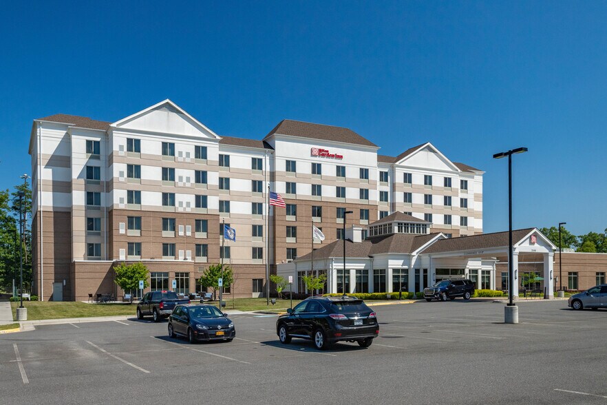 More Photos Of 2501 Neabsco Common Pl, Woodbridge General Retail For Sale