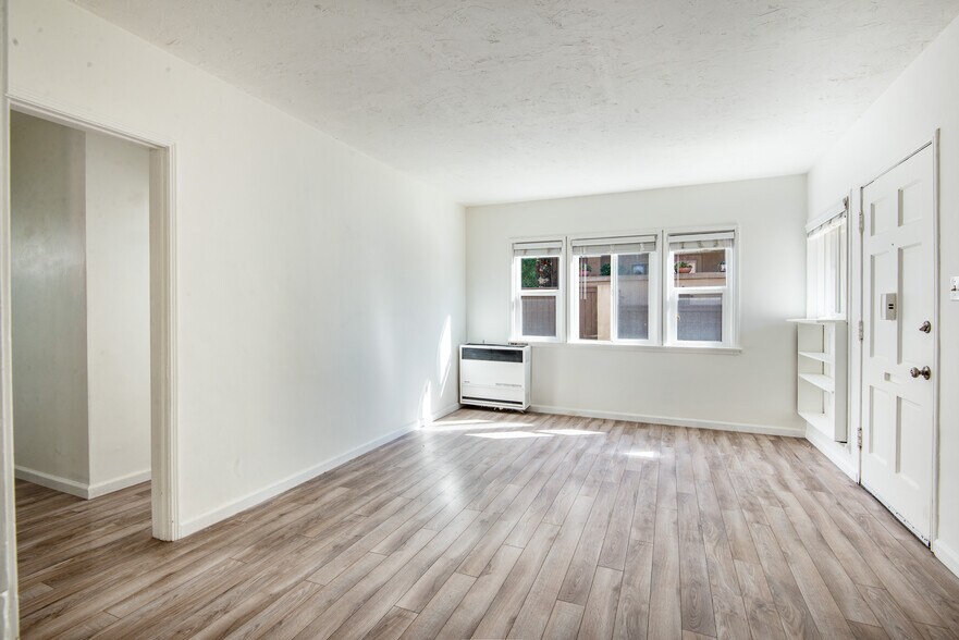 More Photos Of 702 S Pacific Coast Hwy, Redondo Beach Multifamily For Sale