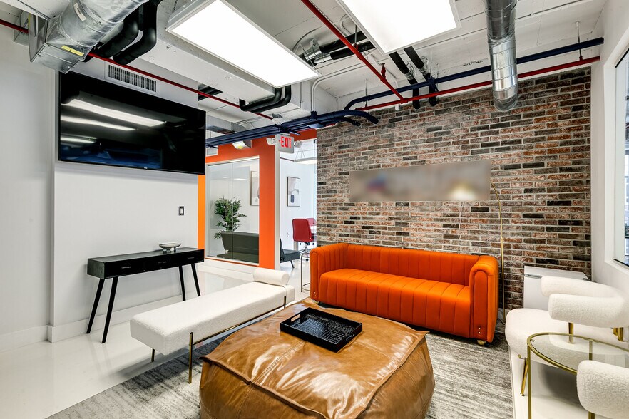 More Photos Of 14 NE 1st Ave, Miami Office For Sale