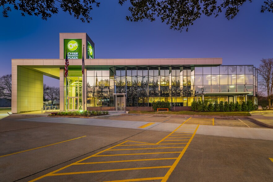 More Photos Of 9601 Jones Rd, Houston Office For Lease