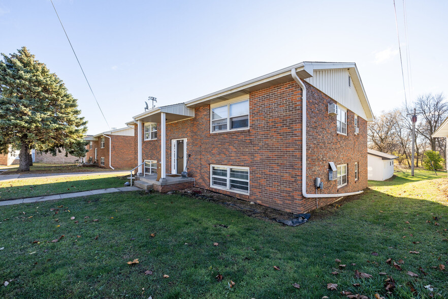 Primary Photo Of 190 Cleveland Ave, Green Isle Apartments For Sale