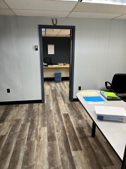 More Photos Of 4117 N Highway 61, Perryville Industrial For Sale