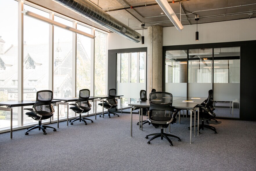 More Photos Of 1155 SW Morrison St, Portland Coworking Space
