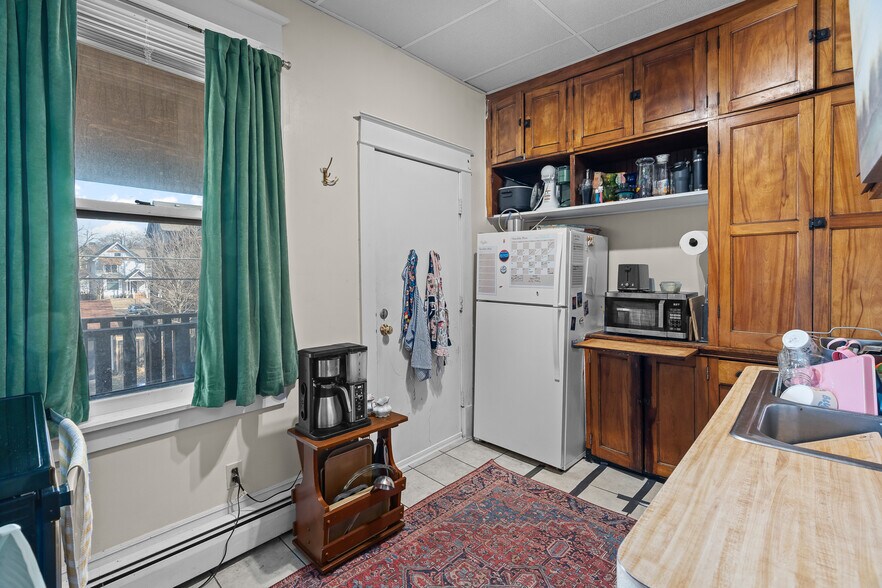 More Photos Of 583 Holly Ave, Saint Paul Apartments For Sale