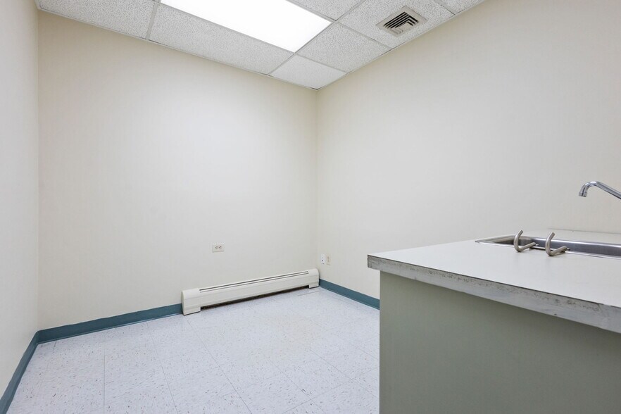 More Photos Of 311 N Midland Ave, Nyack Medical For Lease