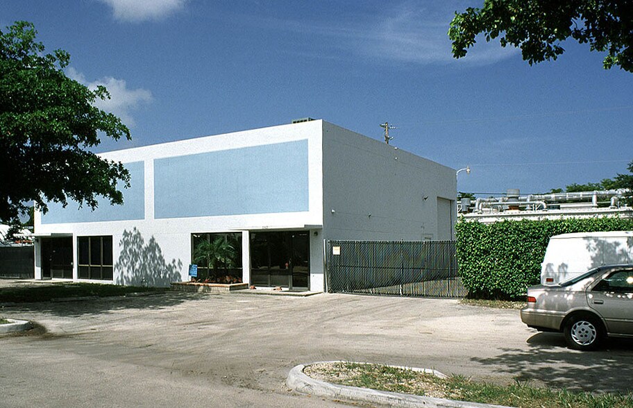 More Photos Of 1840-1842 NW 21st St, Pompano Beach Warehouse For Lease