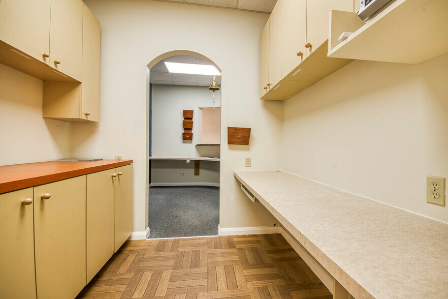 More Photos Of 11211 Prosperity Farms Rd, Palm Beach Gardens Medical For Sale