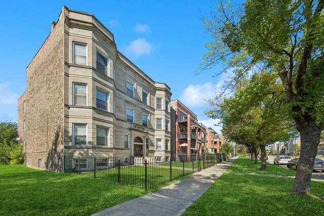 More Photos Of 5410 S Indiana Ave, Chicago Apartments For Sale