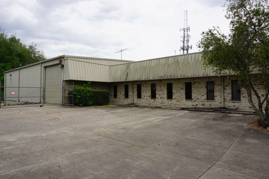 More Photos Of 637 Triumph Ct, Orlando Warehouse For Sale
