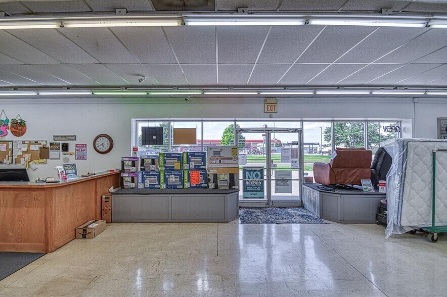 More Photos Of , Anadarko General Retail For Sale
