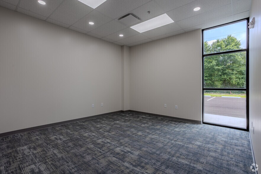 More Photos Of 350 McCarty Ln, Jackson Manufacturing For Lease