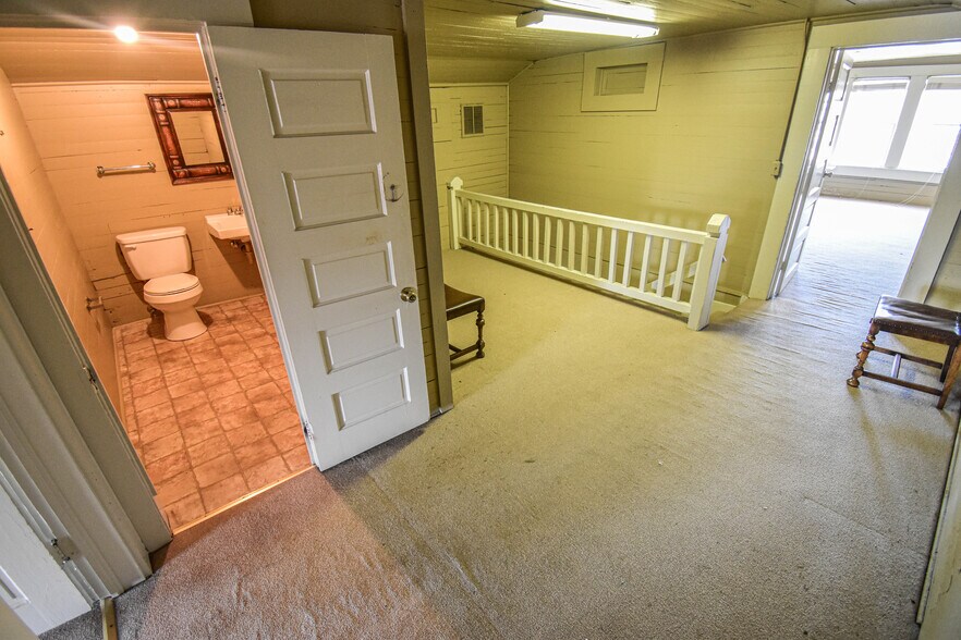 More Photos Of 2606 8th St, Tuscaloosa Office For Sale