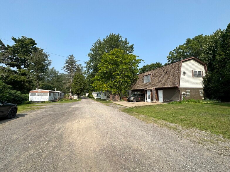 More Photos Of 8114 State Rd, Colden Manufactured Housing Mobile Home Park For Sale