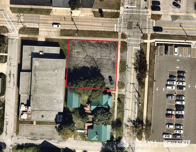 Primary Photo Of 246 S Meridian St, Ravenna Specialty For Sale