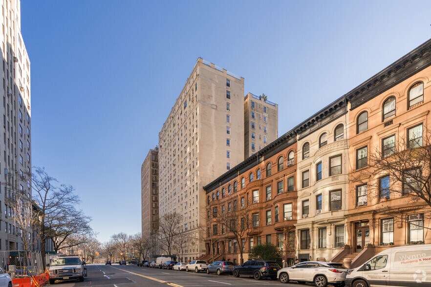 More Photos Of 12 W 96th St, New York Apartments For Sale